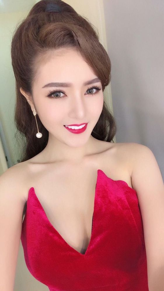 Hot girl Lilly Luta sau khi phẫu thuật thẩm mỹ, tôi đã may mắn và thành công hơn