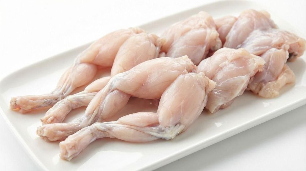 Nâng ngực ăn ếch được không? Bạn không nên ăn thịt ếch trong khoảng 2 - 3 tuần đầu hậu phẫu thuật.